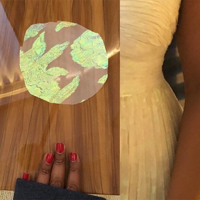 Nailed it! Mindy Kallng treated fans to a sneak peak of her nails and Tory Burch dress before fashion's biggest night.
<br>
Photo: Instagram/@mindykaling