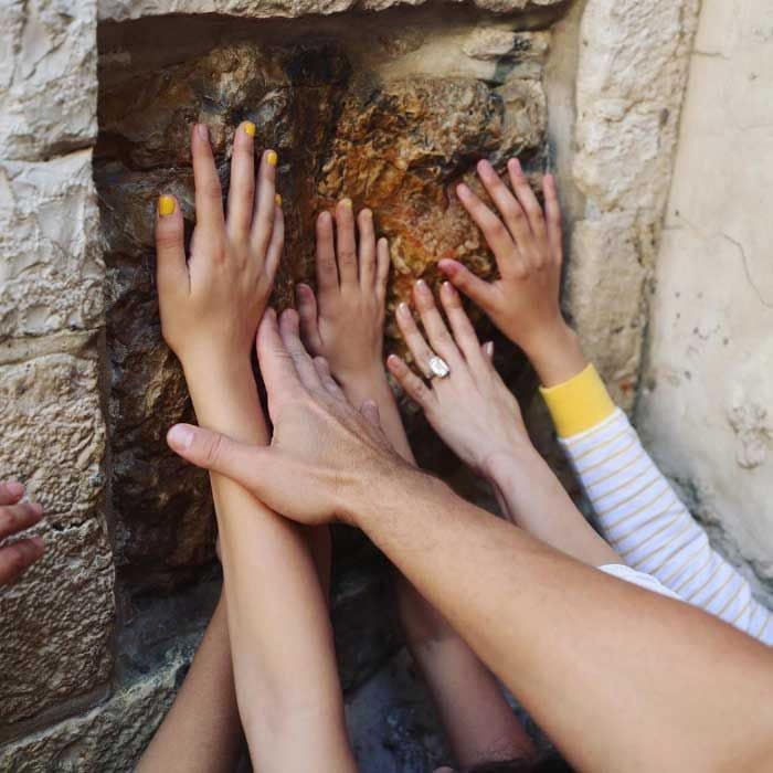 Jennifer Lopez family praying hands 