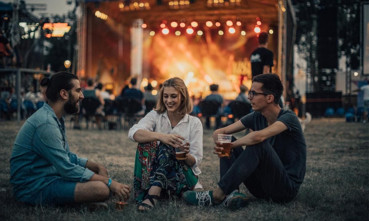 making friends at primavera sound