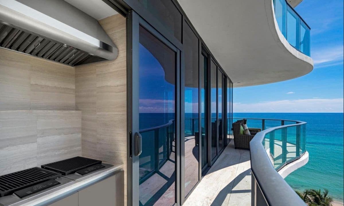 Lionel Messi buys entire floor of Miami Condo