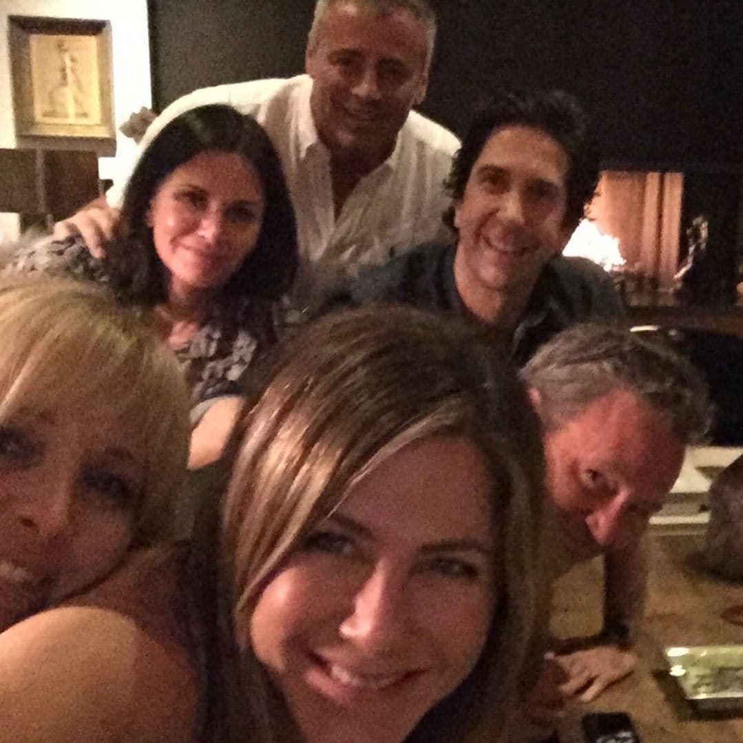 Jennifer Aniston Friends selfie