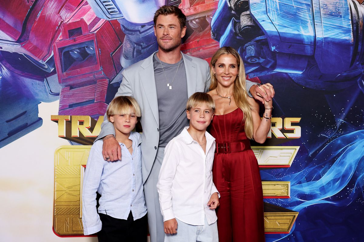 Chris Hemsworth, Elsa Pataky, and Tristan and Sasha. 