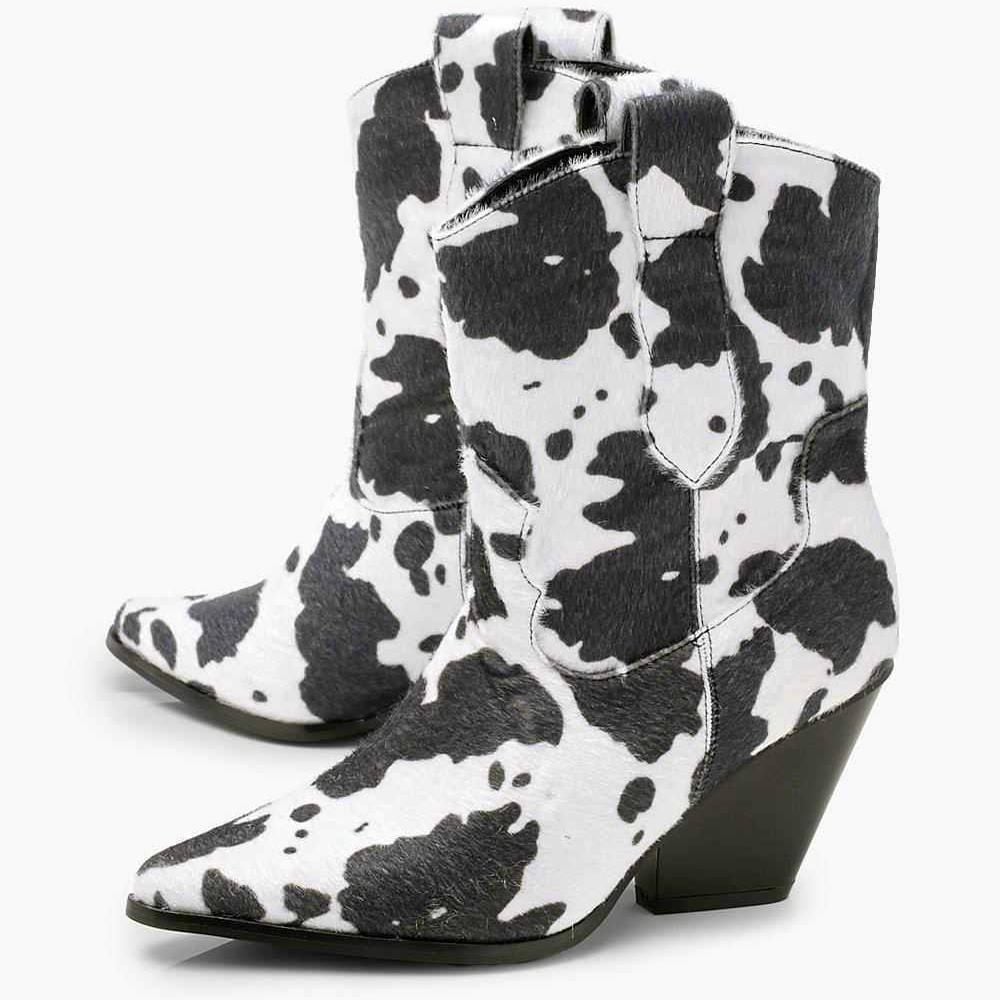 Western boots con cow print de Boohoo