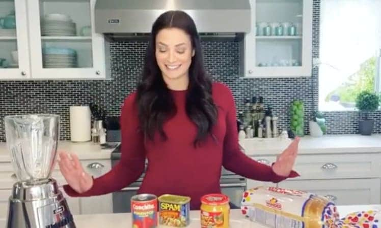 Dayanara Torres shares recipe for 'Sandwichitos de Mezcla'