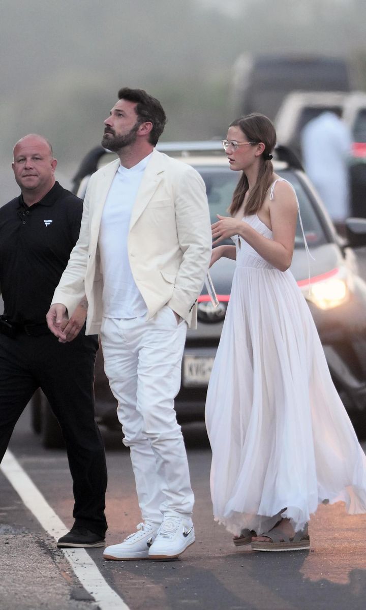 Ben Affleck and Violet fourth of July party