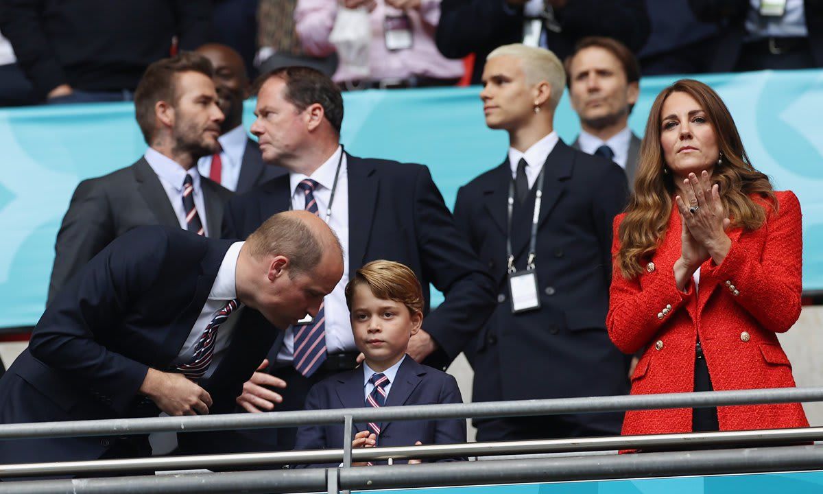 The royal mom of three looked chic sporting a red Zara blazer to the match.