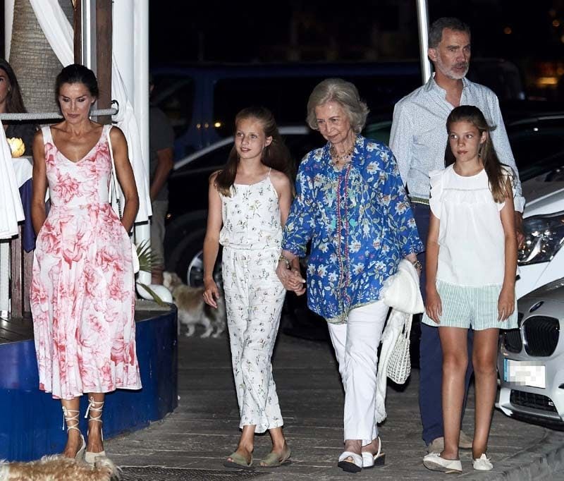 spanish royals mallorca dinner out