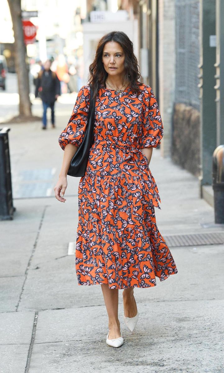 Katie Holmes walking home to her apartment in NYC