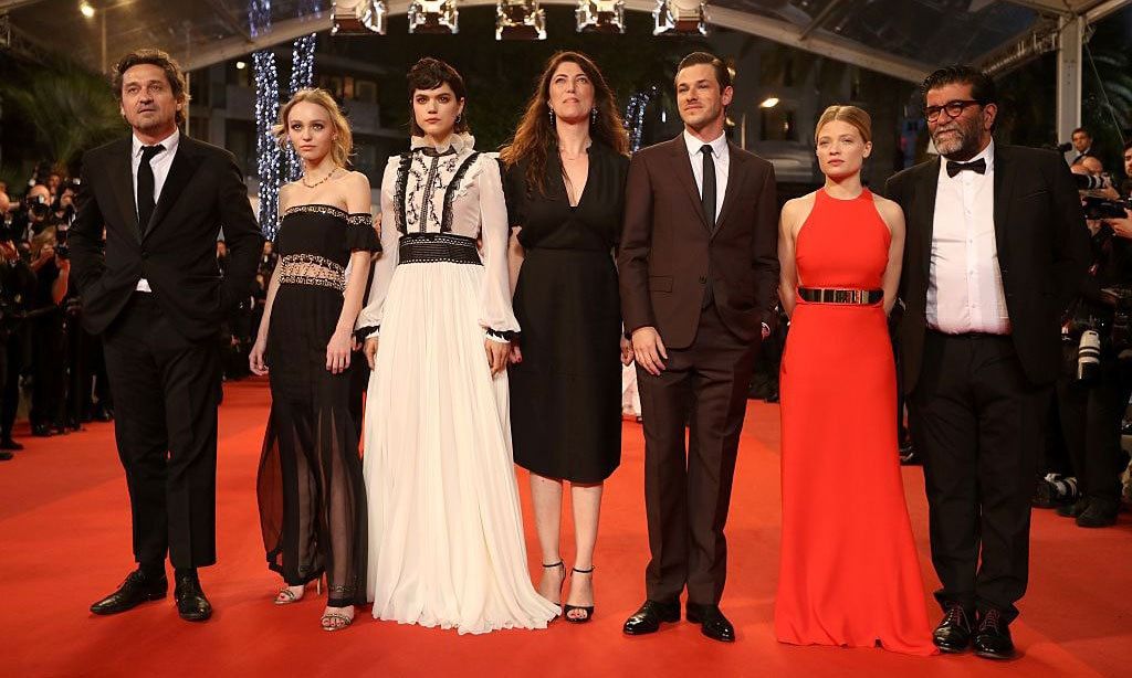 Louis-Do de Lencquesaing, Lily-Rose Depp, Stephanie Sokolinski aka Soko, Stephanie Di Giusto, Gaspard Ulliel and Melanie Thierry along with producer Alain Attal got into formation for the screening of the film <i>La Danseuse</i>.
<br>
Photo: VALERY HACHE/AFP/Getty Images