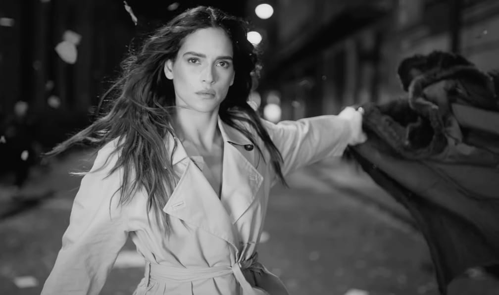 Adria Arjona stars in Ricardo Arjona's emotional new music video, 'Mujer'