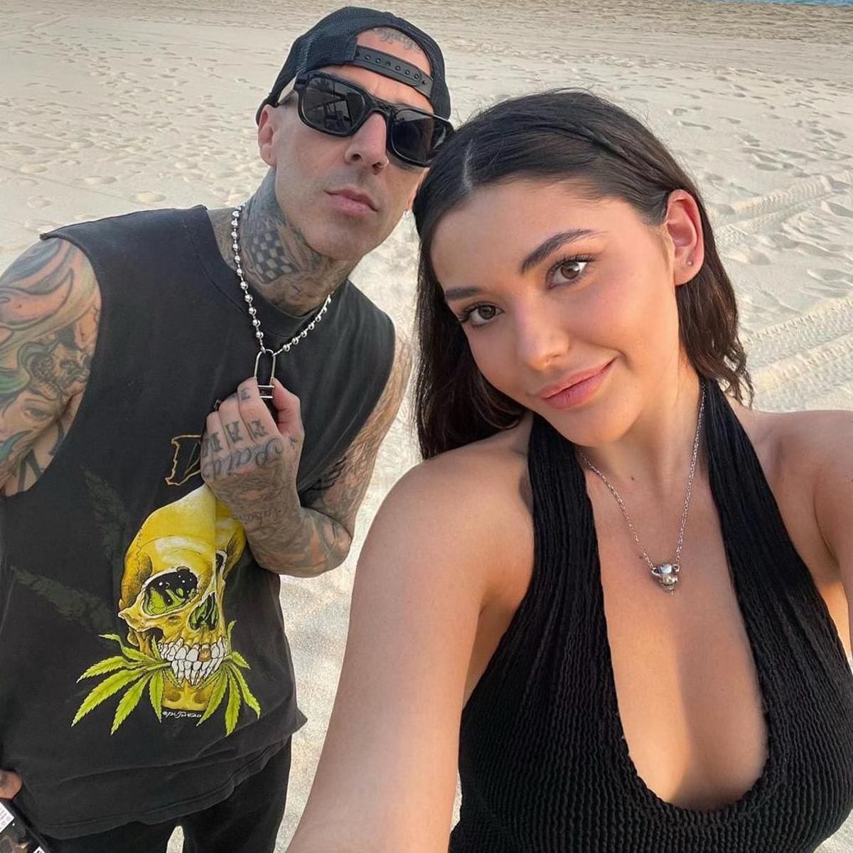 Travis Barker and Atiana De La Hoya