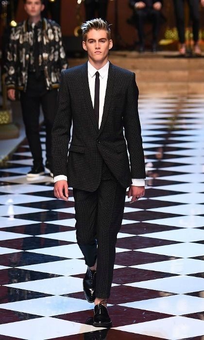 Presley modeled in D&G's show during Milan Men's Fashion Week.
<br>
Photo: GIUSEPPE CACACE/AFP/Getty Images