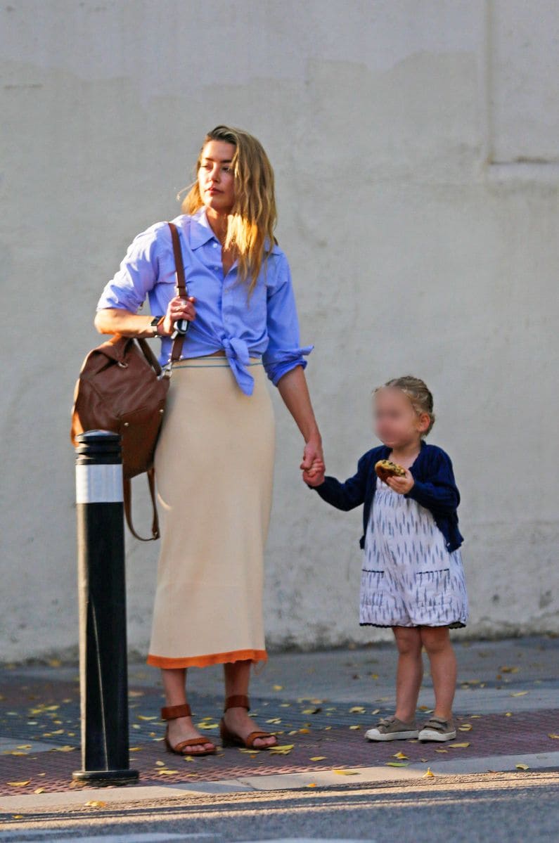 Amber Heard and Oonagh