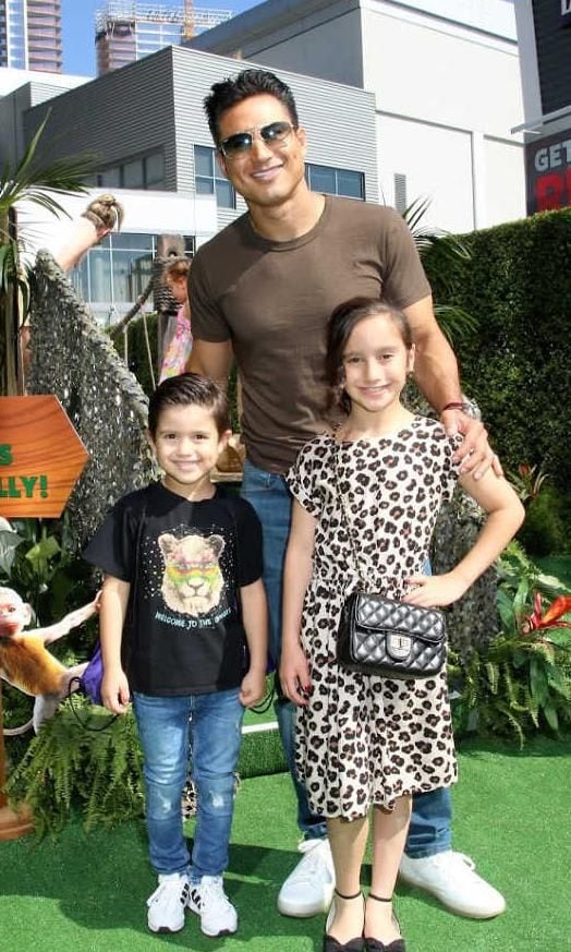 Mario Lopez children Gia and Dominic