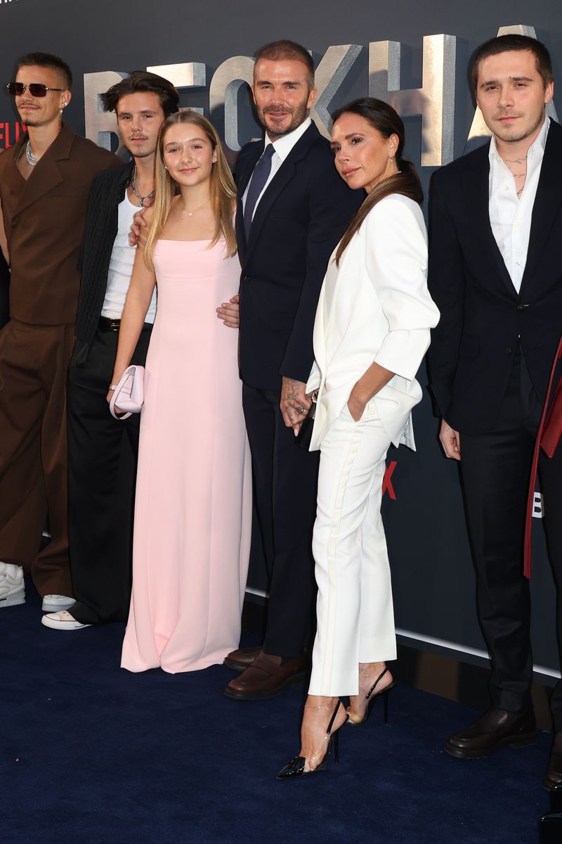 Romeo Beckham, Cruz Beckham, Harper Beckham, David Beckham, Victoria Beckham, and Brooklyn Peltz Beckham 