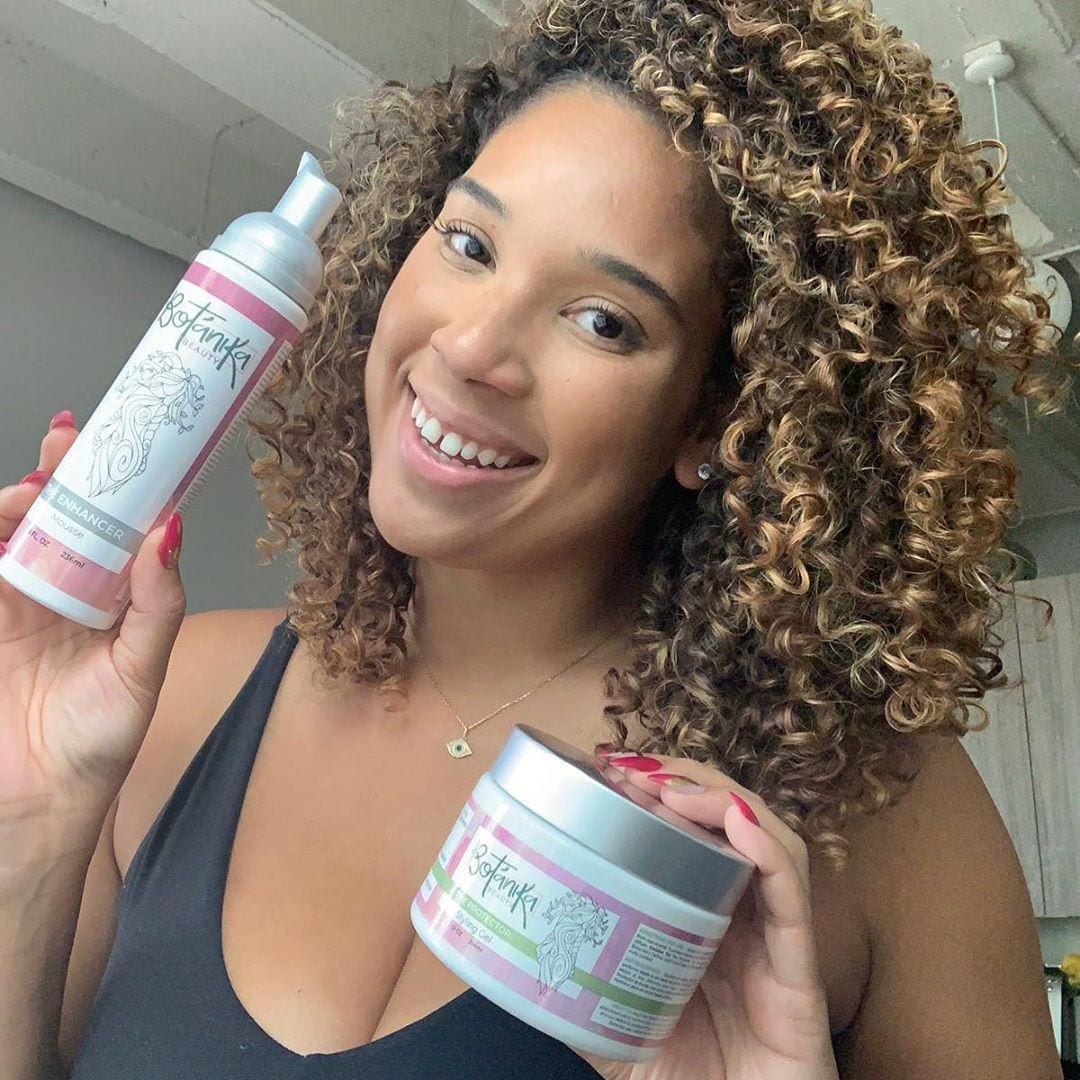 Following her dreams, beauty blogger turned businesswoman Ada Rojas started curly hair brand, Botinka Beauty. As a proud Afro-Latina her full line consists of an oil serum, deep conditioner, mousse, gel, protein treatment, and two curl creams. Ada continues to give back to the Latinx community with her products and leadership tours.