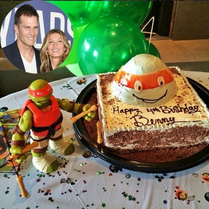 Tom Brady and <ahref="https://us.hellomagazine.com/tags/1/gisele-bundchen/"><strong>Gisele Bundchen</strong></a> celebrated their son Benjamin's birthday with the help of Raphael from the Ninja Turtles.
Photo: Instagram/@gisele