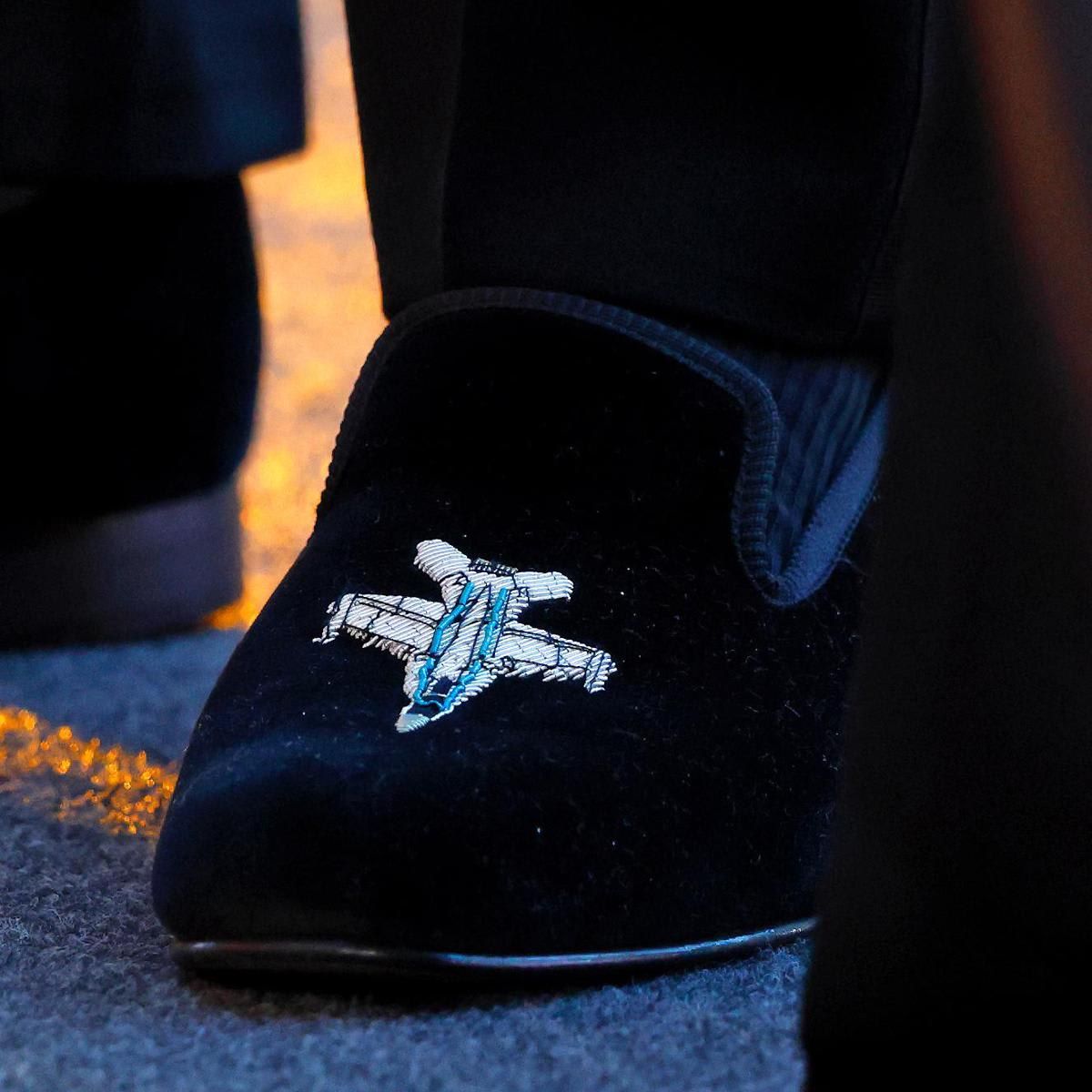 Prince William's shoes were embroidered with an aircraft