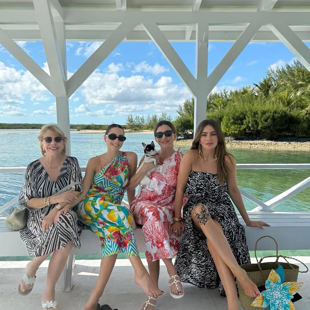 Margarita, Claudia, Veronica, and Sofia Vergara