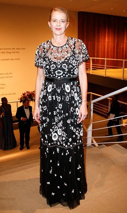 Princess Mabel of Orange-Nassau also opted for a black and white embroidered look. The Dutch Princess wore the floor-length creation to the 24th annual Opera Gala at Deutsche Oper Berlin on November 4 in Germany.
Photo: Isa Foltin/Getty Images for Deutsche AIDS-Stiftung