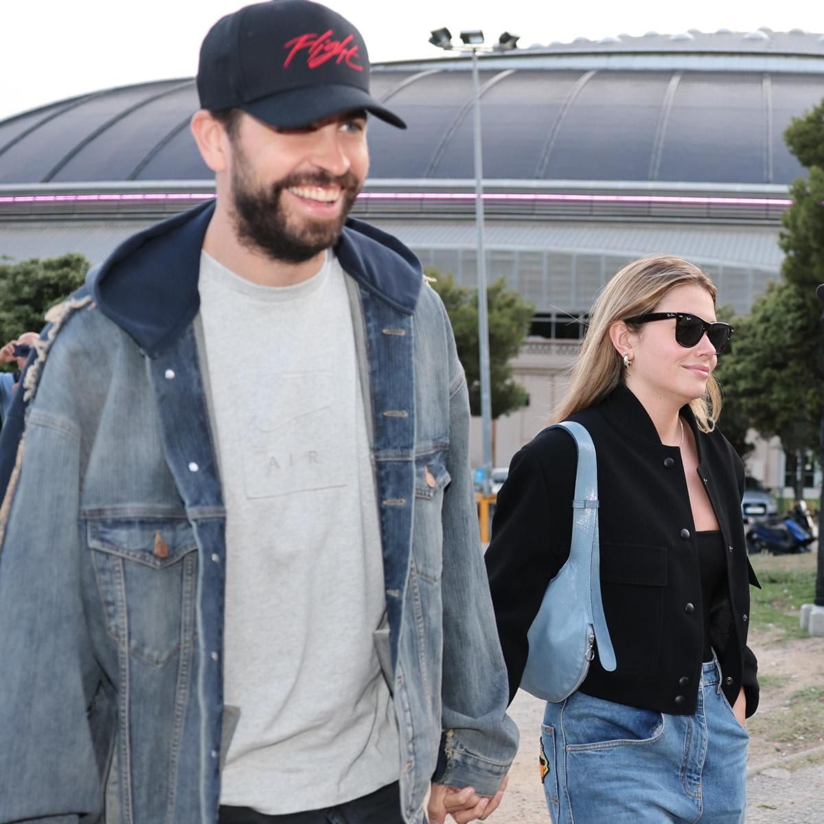 Gerard Piqué spotted with Clara Chía at Coldplay