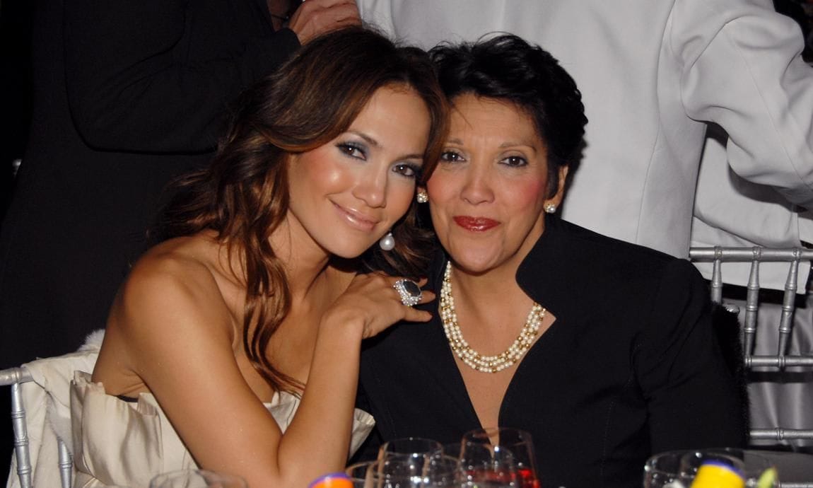 Jennifer Lopez y su mamá