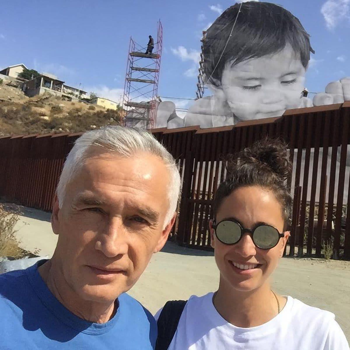 Jorge Ramos y sus hijos