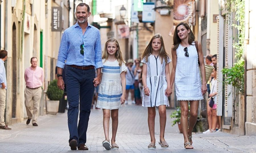 king felipe and family and mallorca