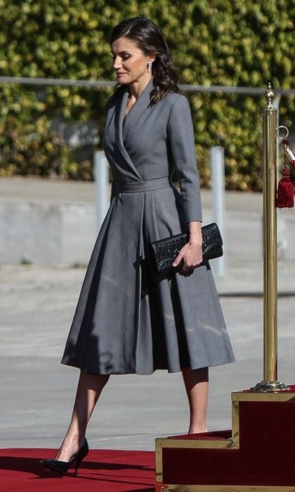 Queen Letizia grey dress