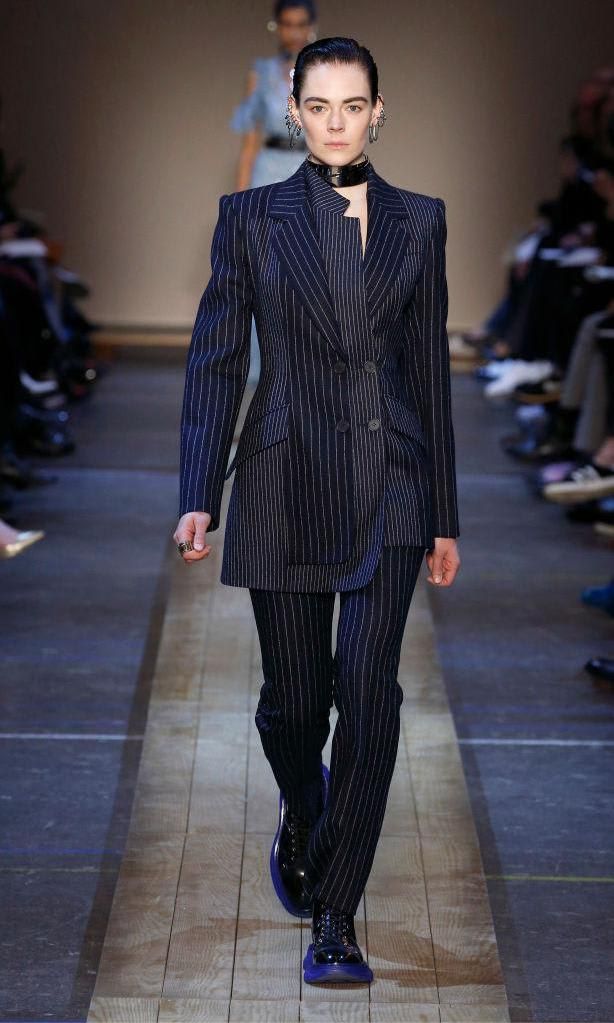 Pinstripe Cigarette Pants de Alexander McQueen