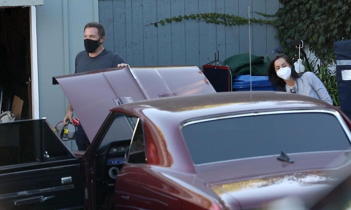 Ben Affleck’s Vintage Car Died and Needed a Jumpstart as He Was Picking Up Ana de Armas