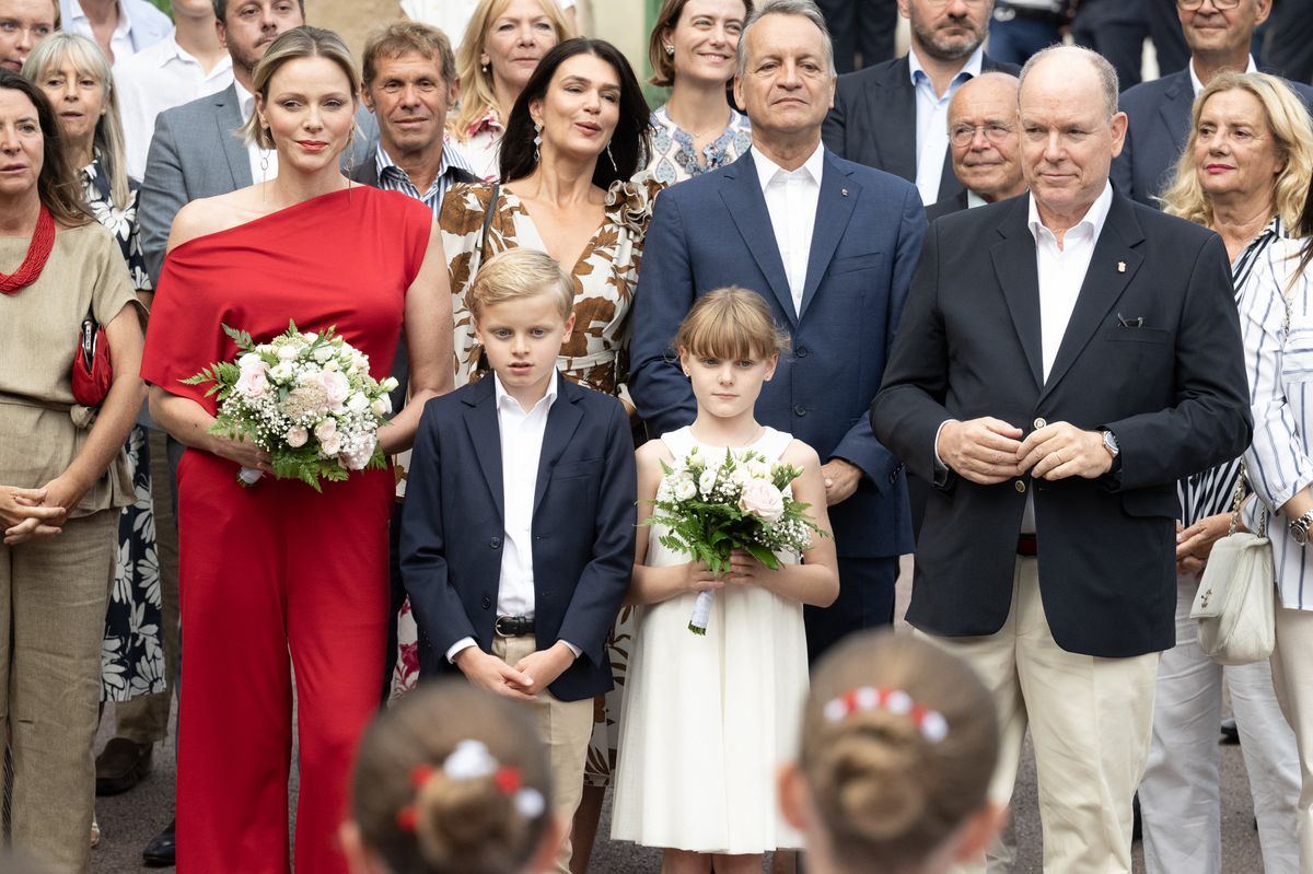 MONACO, MONACO - SEPTEMBER 07: (EDITOR'S NOTE : NO TABLOIDS WEB & PRINT, BILDZEITUNG OUT, BILD.DE OUT, NO DAILY MAIL, NO DAILY MAIL GROUP, NO VOICI, NO CLOSER) (L-R) Princess Charlene of Monaco, Prince Jacques of Monaco, Princess Gabriella of Monaco and Prince Albert II of Monaco attend the Traditional Monaco annual picnic on September 07, 2024 in Monaco, Monaco. (Photo by David NiviÃ¨re/PLS Pool/Getty Images)