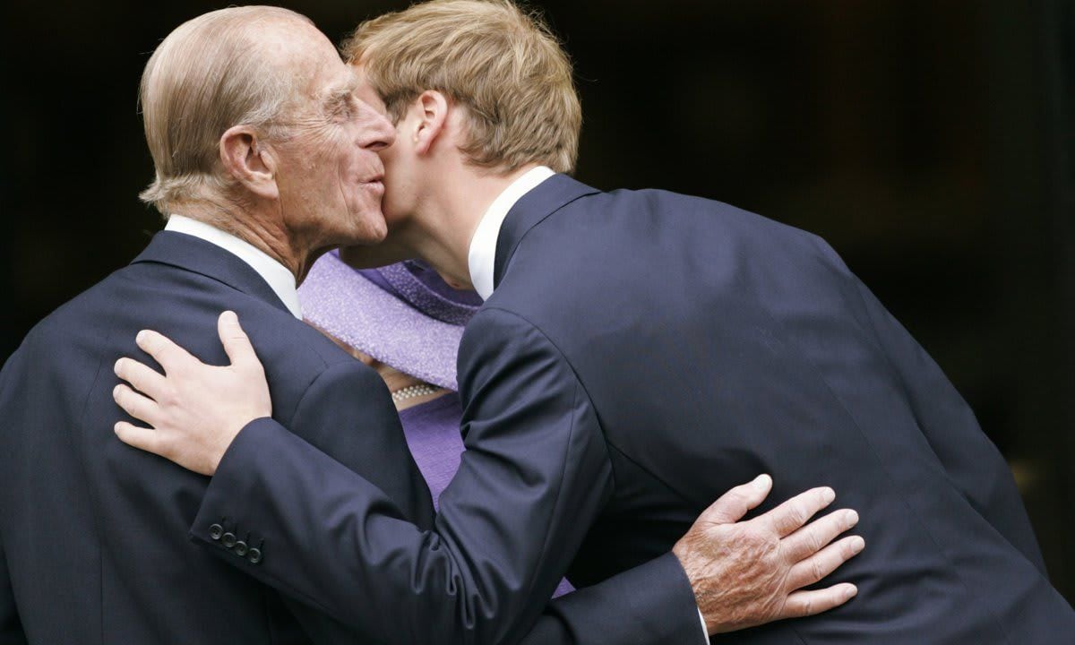 The Duke gave his grandson Prince William a kiss on the cheek at the 10th anniversary memorial service of Princess Diana in 2007.