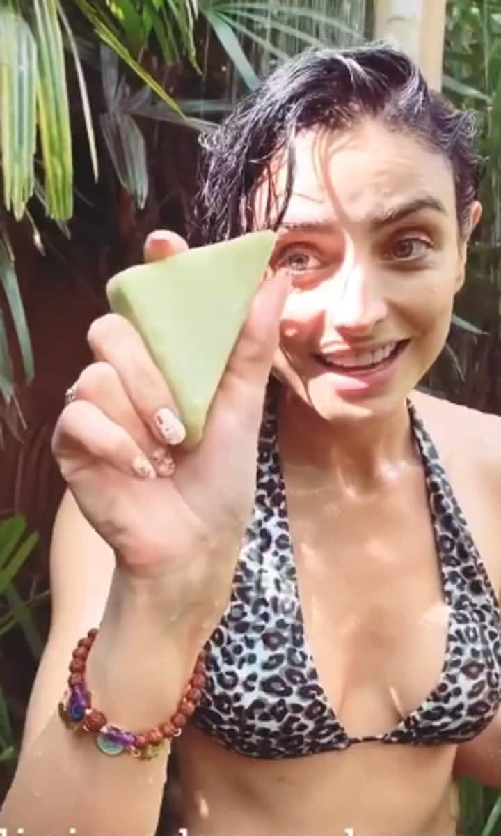 Aislinn Derbez shampoo soap