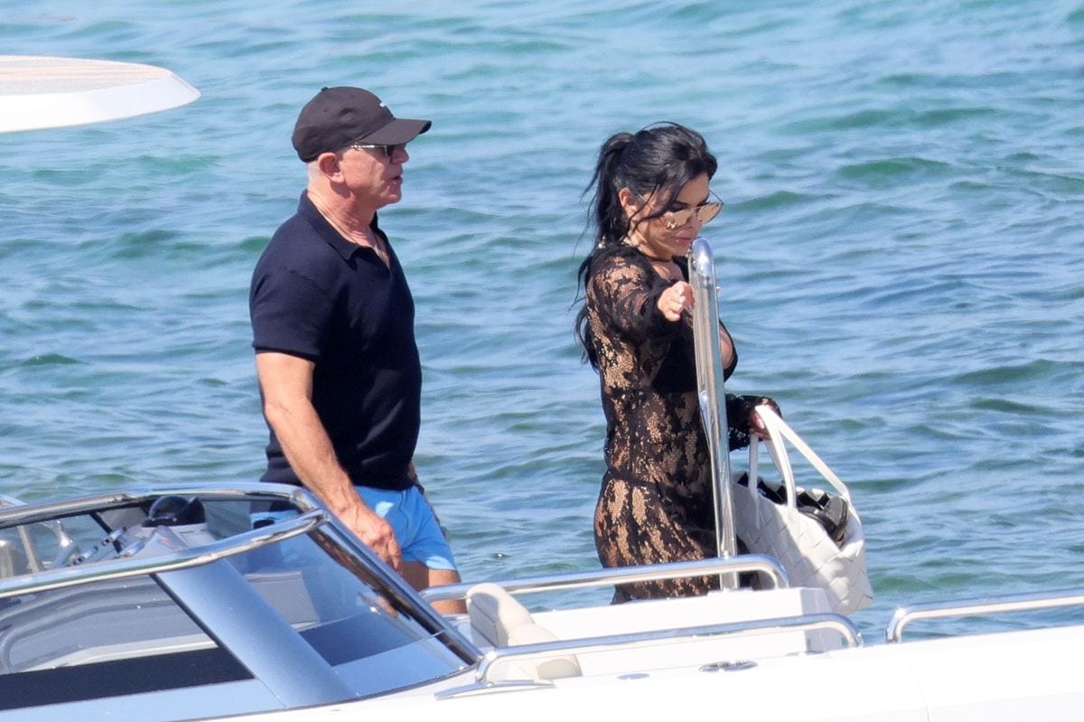 Jeff Bezos and Lauren Sanchez