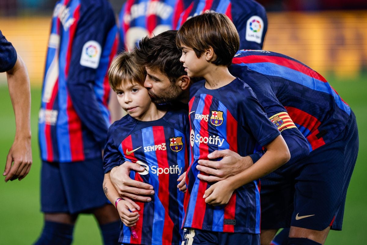 Farewell to Gerard Pique of FC Barcelona in his last game at Camp Nou playing with his sons Sasha Pique Mebarak and Milan Pique Mebarak 