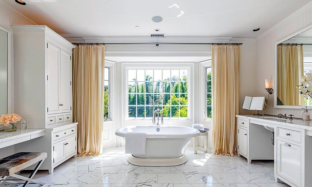 Master bathroom in Ashton Kutcher and Mila Kunis' home