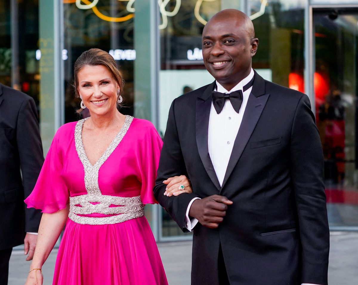 This picture taken on June 16, 2022 shows Norway's Princess Martha Louise (left) and her American fiancé Durek Verrett after the government's festive event to mark Princess Ingrid Alexandra's official day, which took place at Deichman Bjorvika, Oslo's main library. Norway's Princess Martha Louise, the eldest daughter of the Norwegian royal couple, and her American fiancé Durek Verrett, a self-proclaimed "shaman"will put the ring on their fingers on August 31, 2024, they announced on September 13, 2023. (Photo by Lise Åserud / NTB / AFP) / Norway OUT (Photo by LISE ASERUD/NTB/AFP via Getty Images)