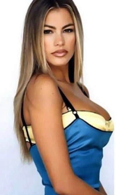 Sofia Vergara 90s throwback