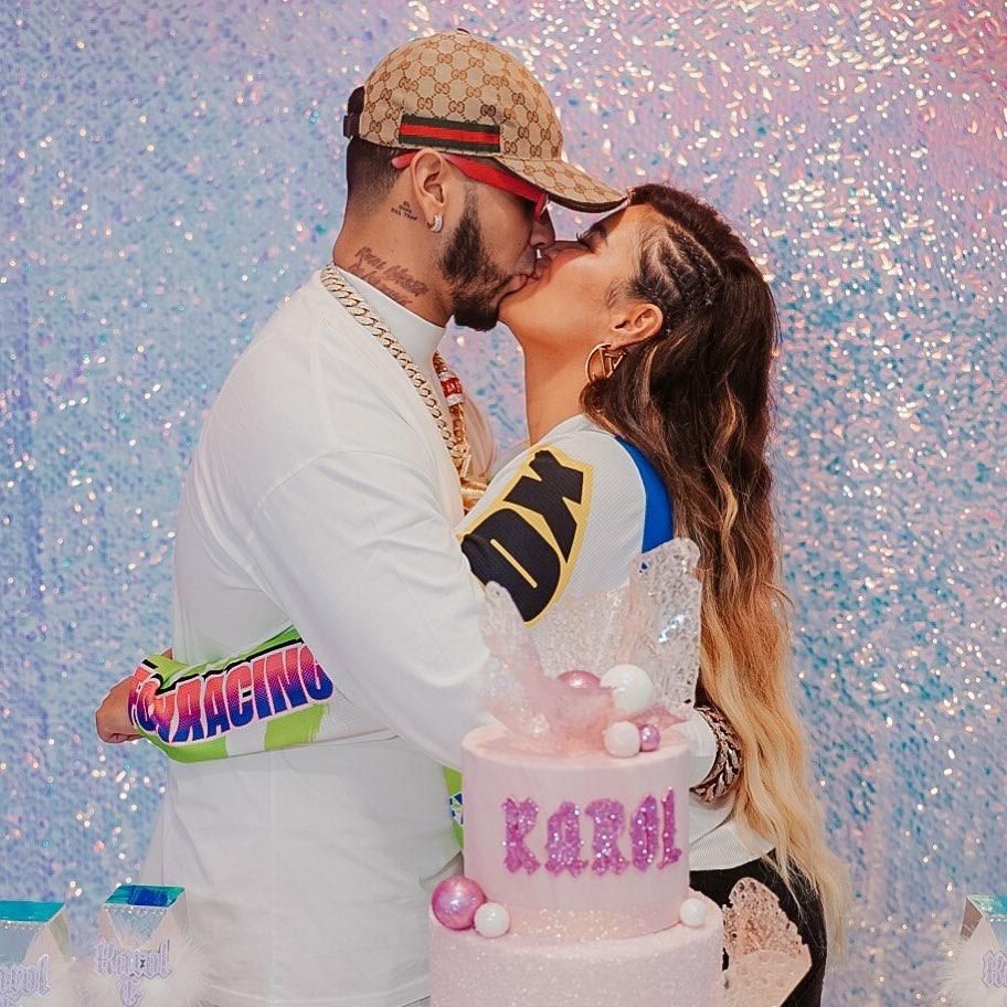 Karol G and Anuel AA kiss at her birthday party