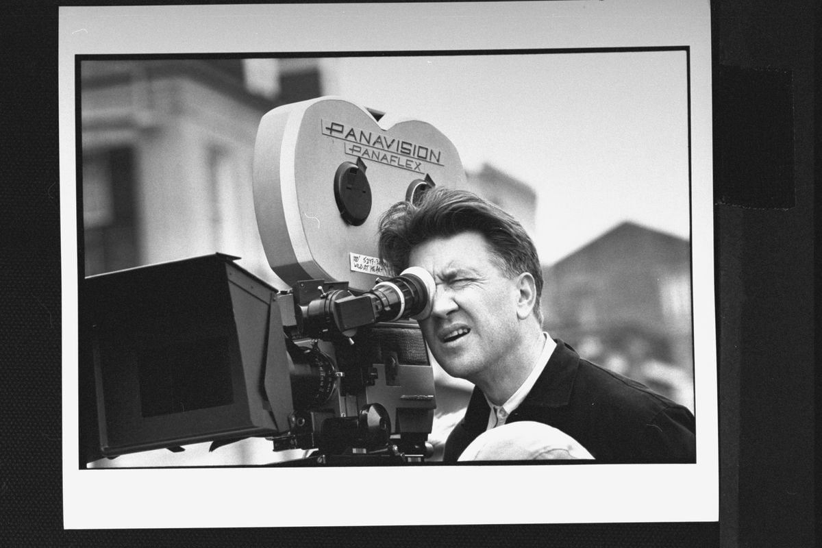 David Lynch direction 'Wild at Heart' on street location.  