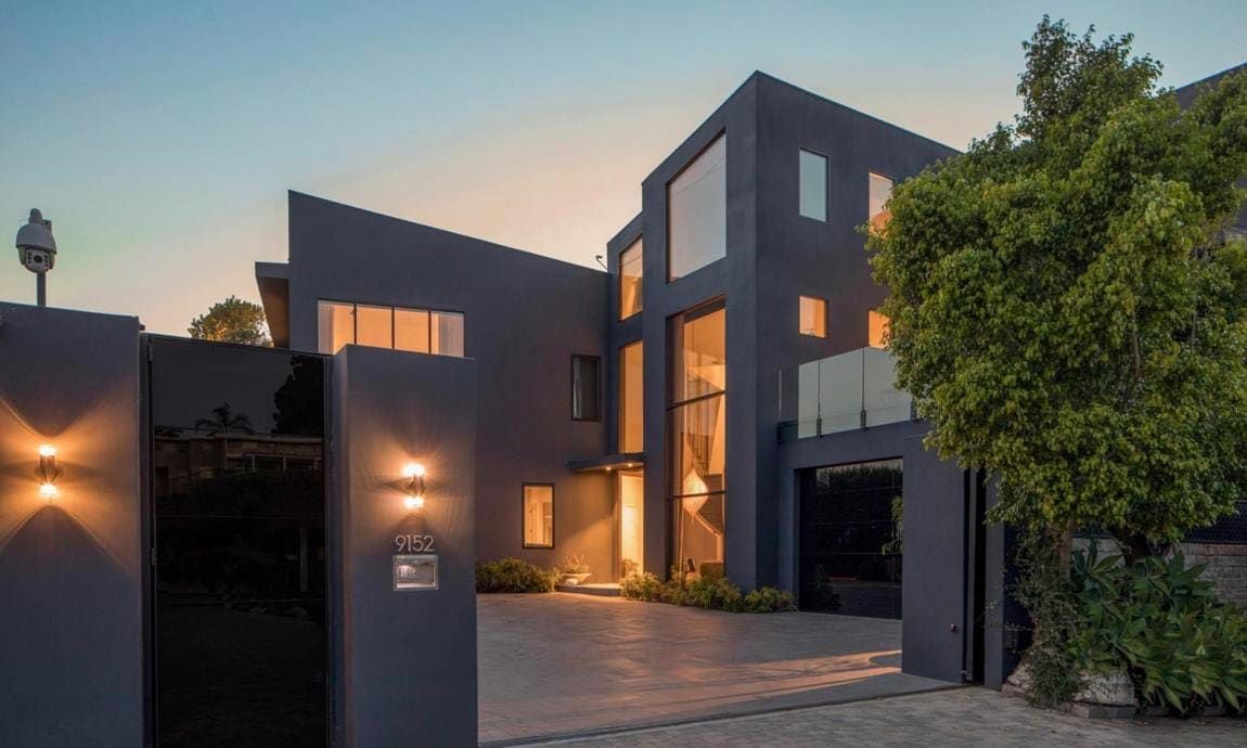 Pregnant Chrissy Teigen And John Legend List Their Beverly Hills Mansion For $24 Million
