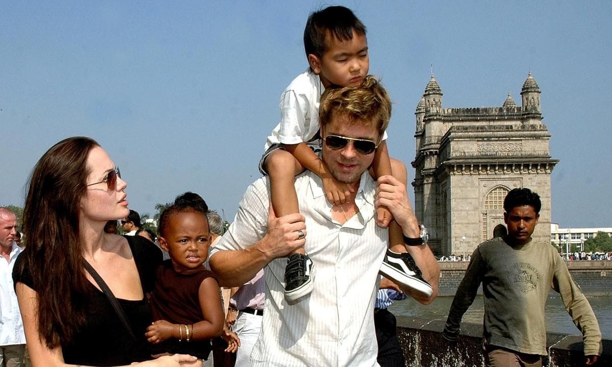 INDIA HOLLYWOOD JOLIE PITT