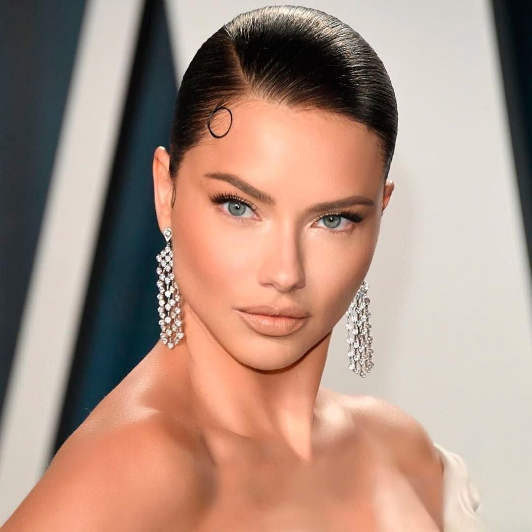 Model Adriana Lima shows off her baby hairs