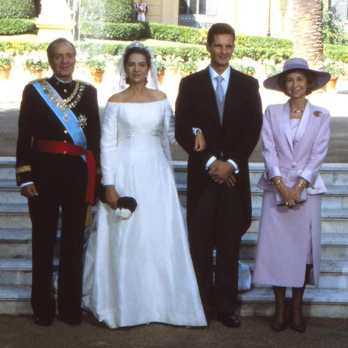 The pair tied the knot in 1997