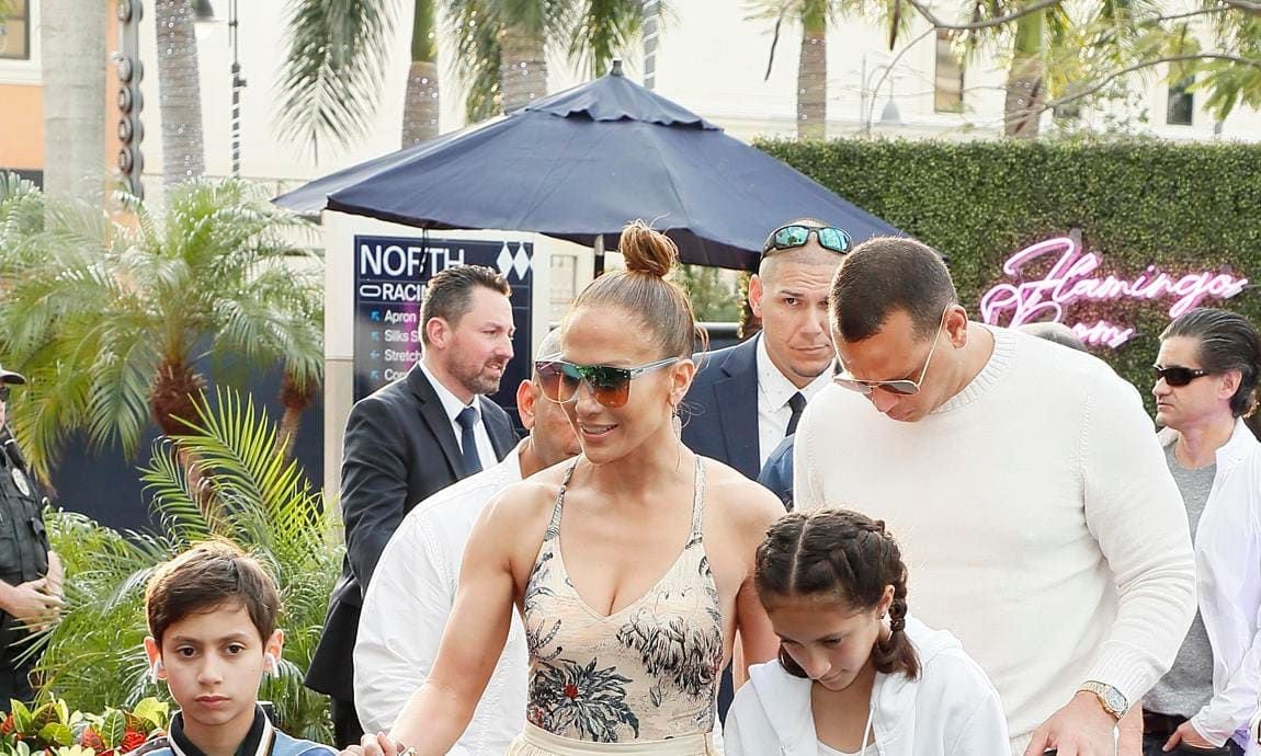 jennifer lopez family