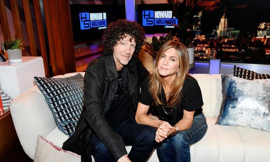 Jennifer Aniston and Howard Stern