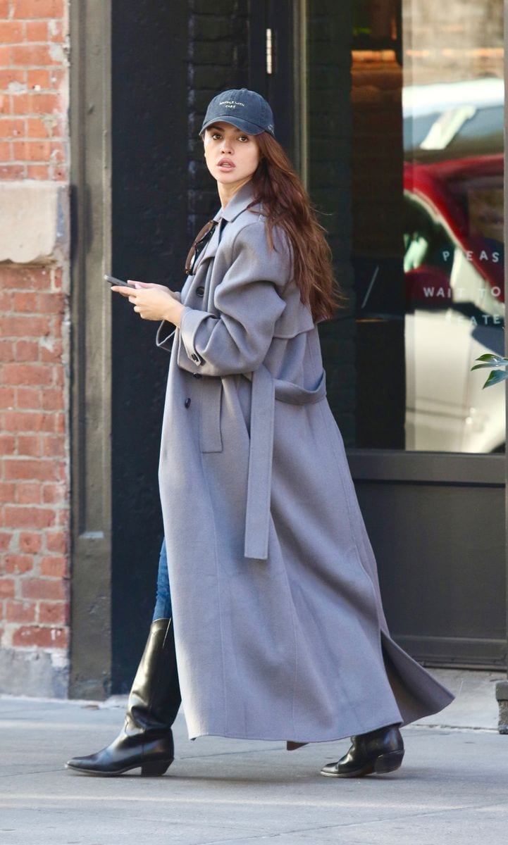 Eiza González cracks the fall fashion code with an oversized coat and ...