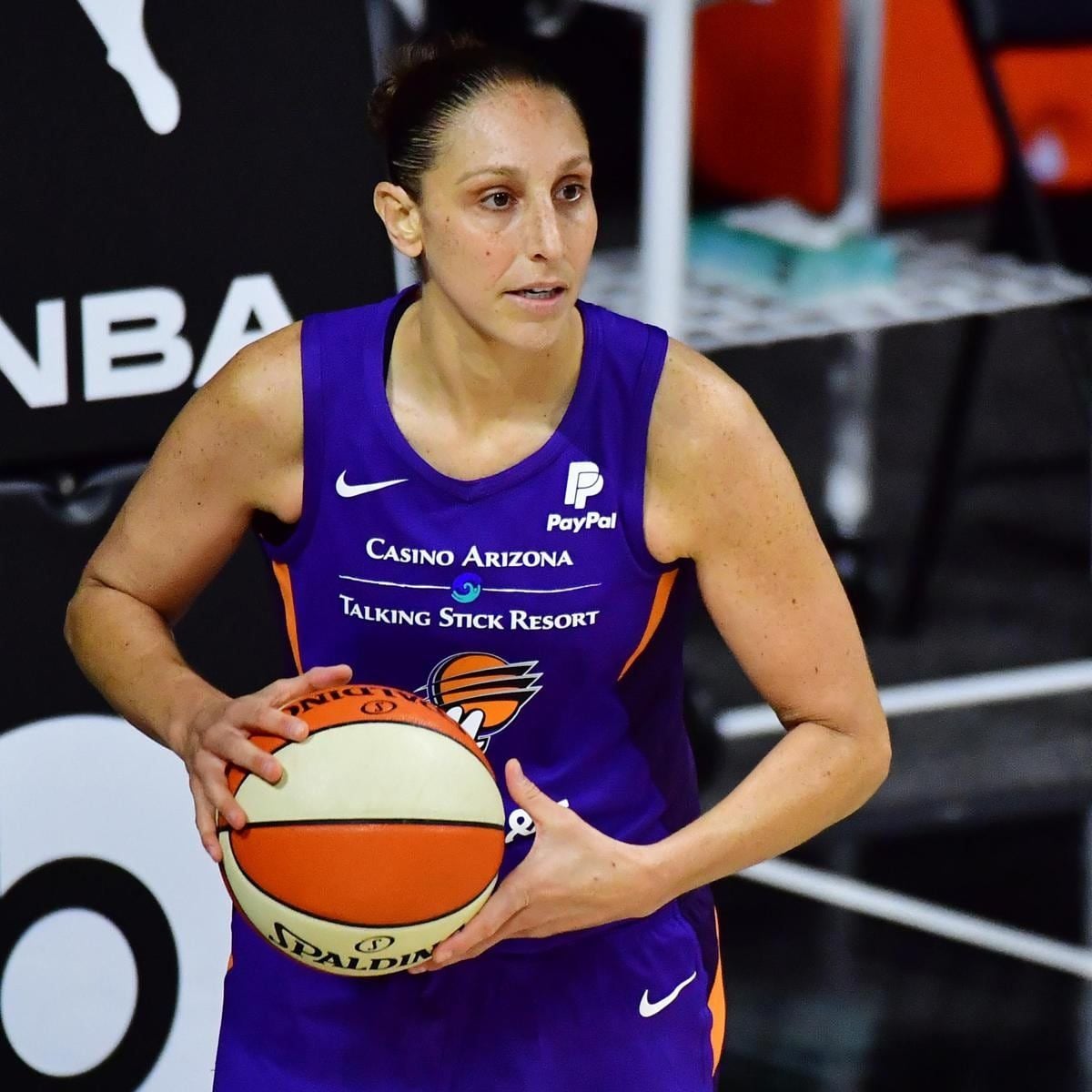 Phoenix Mercury v Los Angeles Sparks