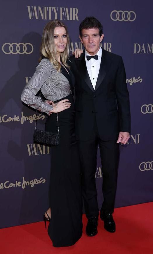 Antonio Banderas posing with girlfriend Nicole Kimpel